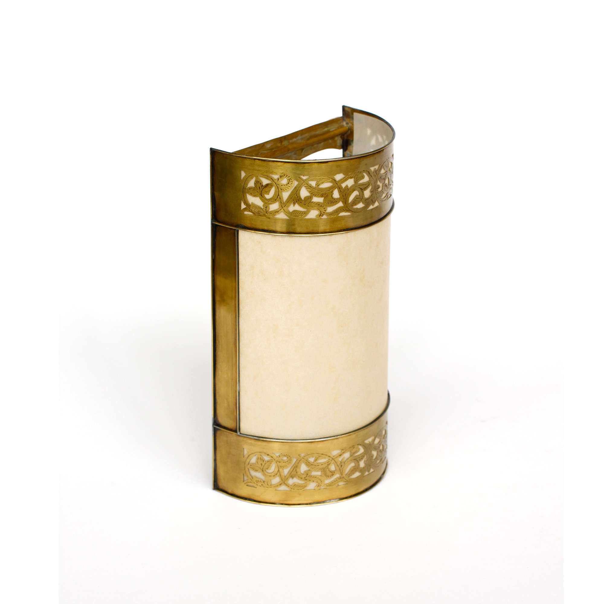 Wandleuchte 'Mechoui', messing, H 24 cm, B 13,5 cm, T 7,5 cm von fischer's lagerhaus