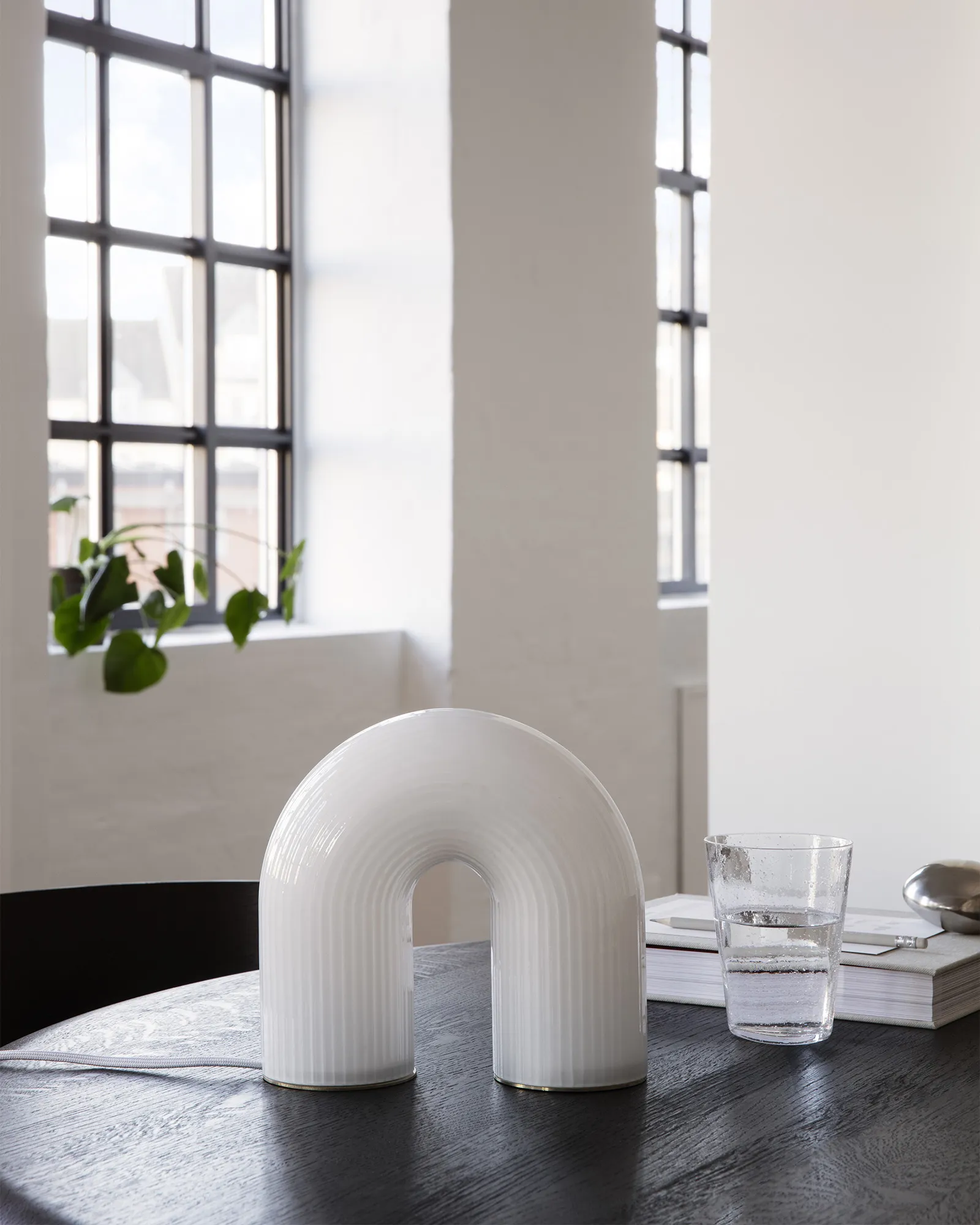 ferm LIVING Vuelta Table Lamp - EU PLUG