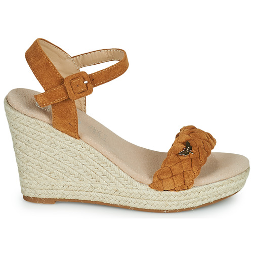 Les Petites Bombes - DORRA - Camel
