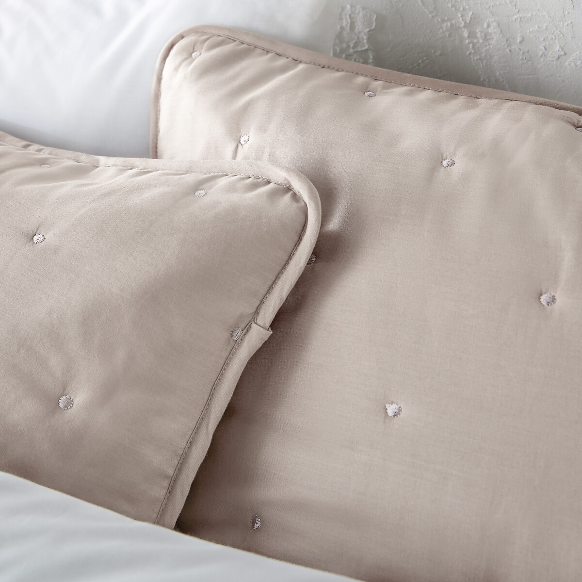LA REDOUTE INTERIEURS<br>Colcha acolchoada e bordada, Aéri