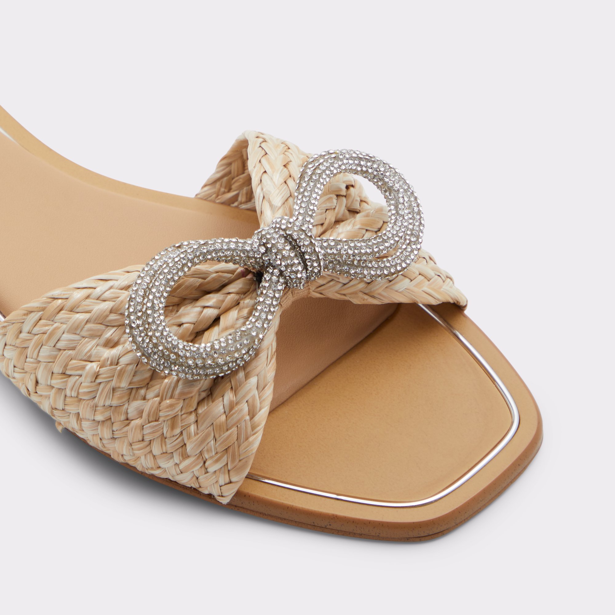 Acirarwen Bone Women Sandals