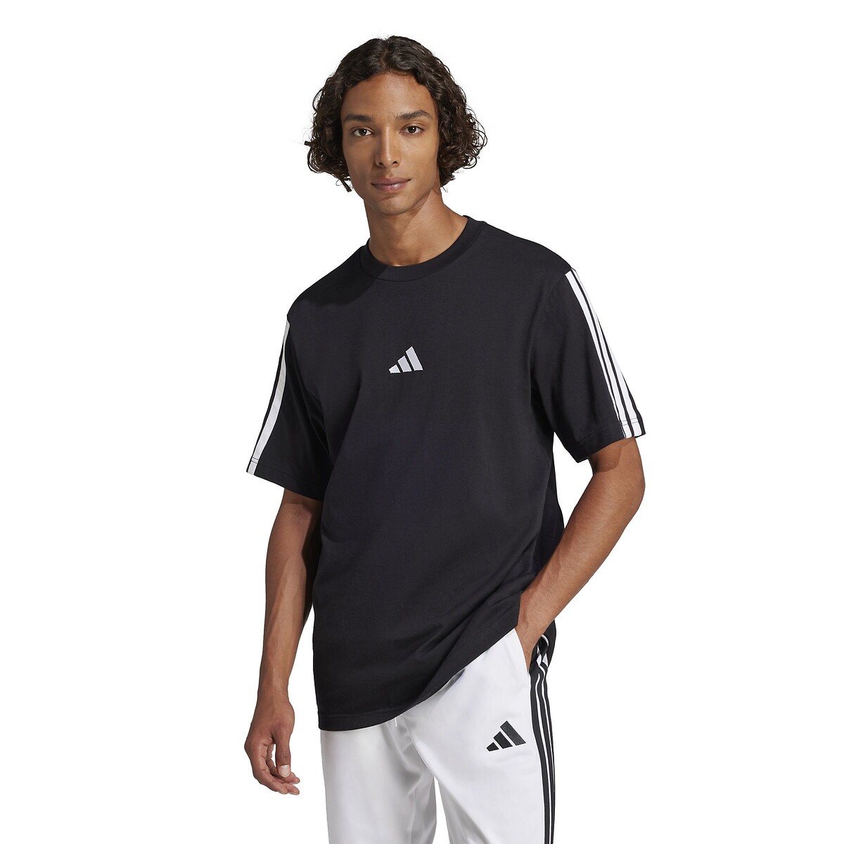 ADIDAS SPORTSWEAR<br>Camiseta essencial de manga curta com 3 listras