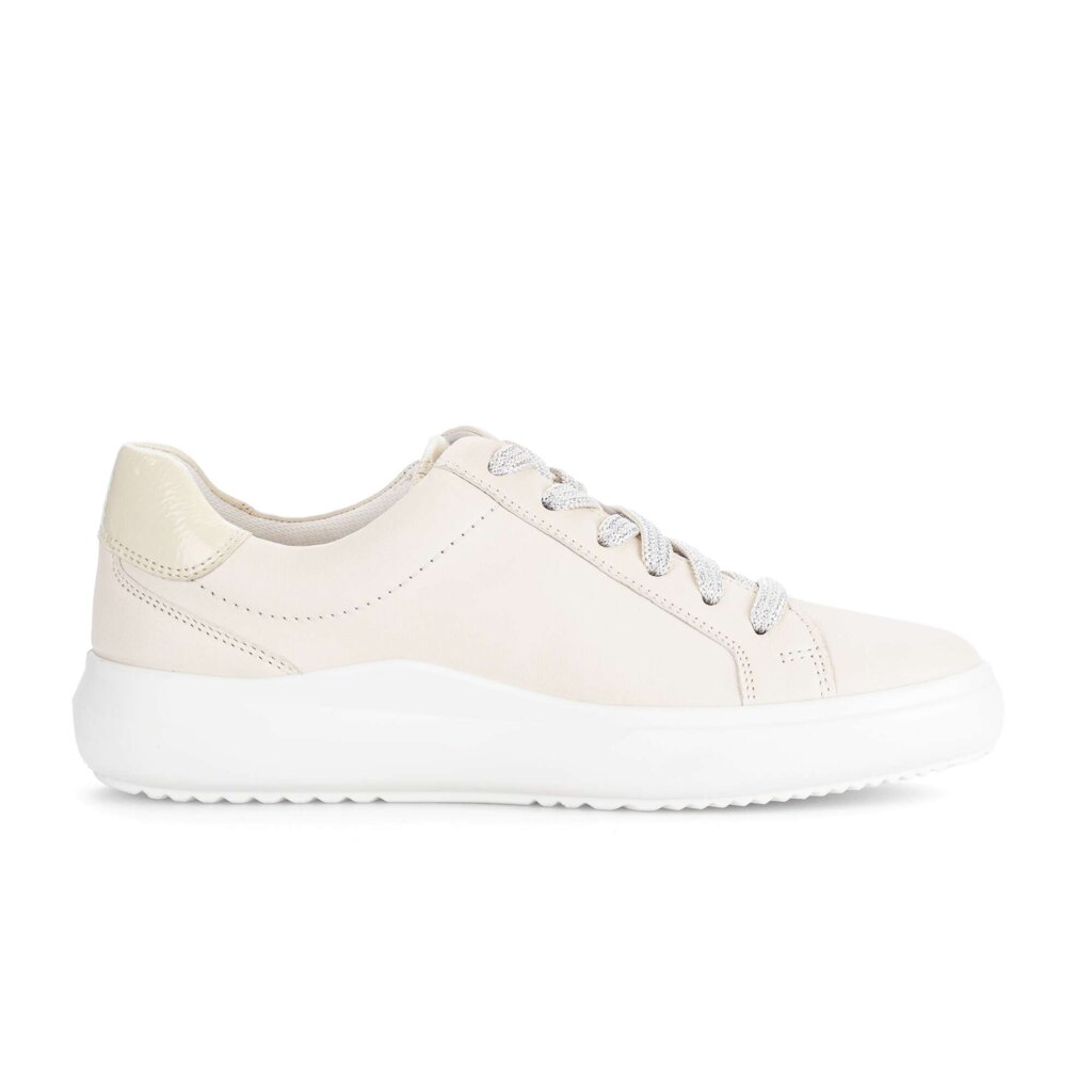 Lage sneaker beige