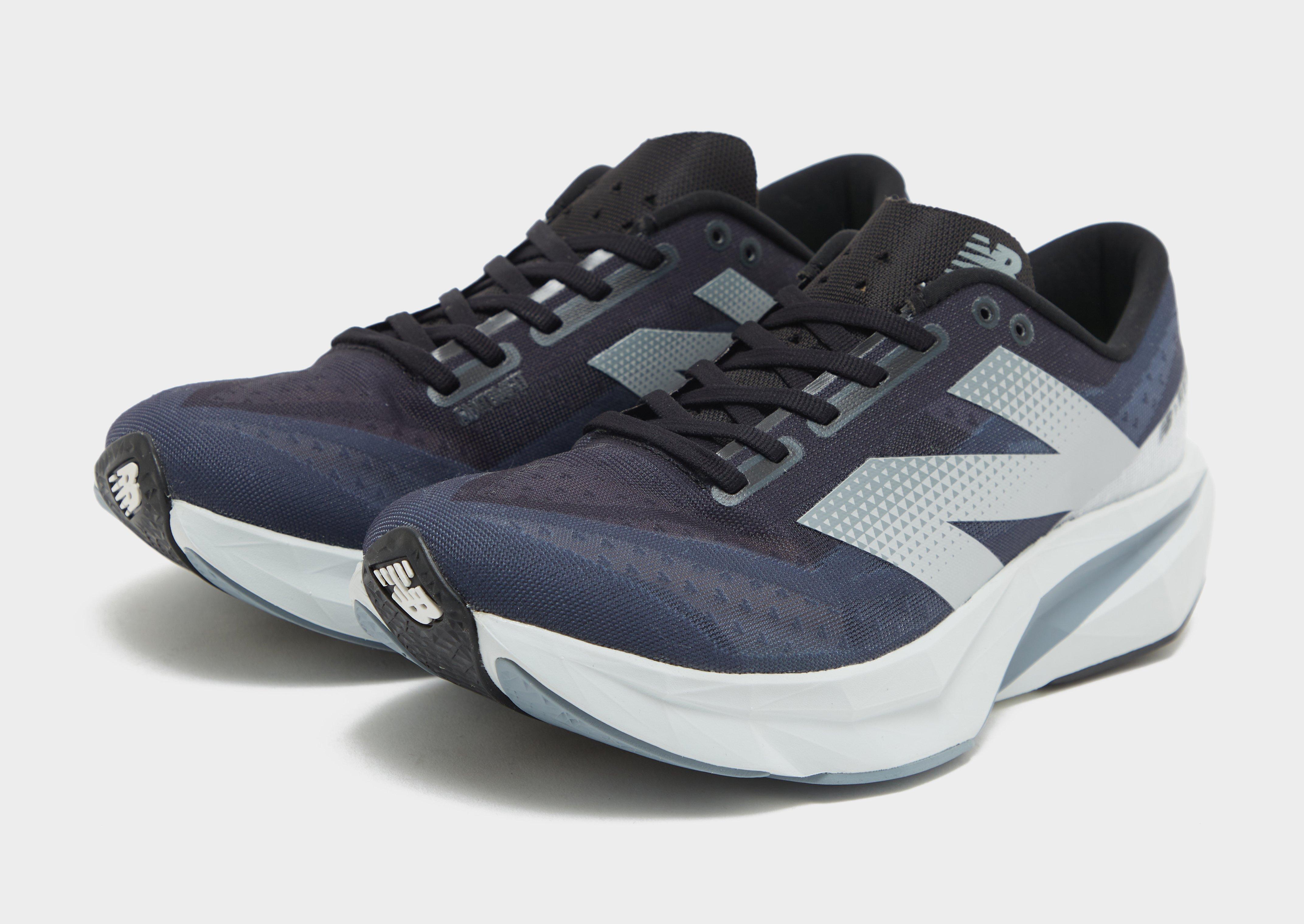 New Balance FuelCell Rebel v4 Homme