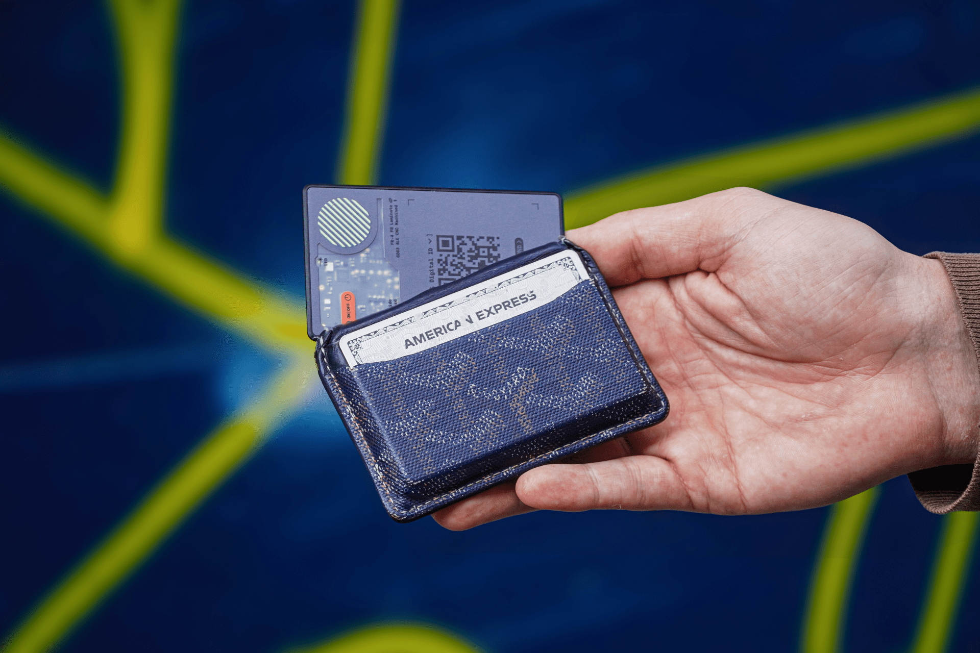Rolling Square AirCard Pro Dual Bluetooth Tracker