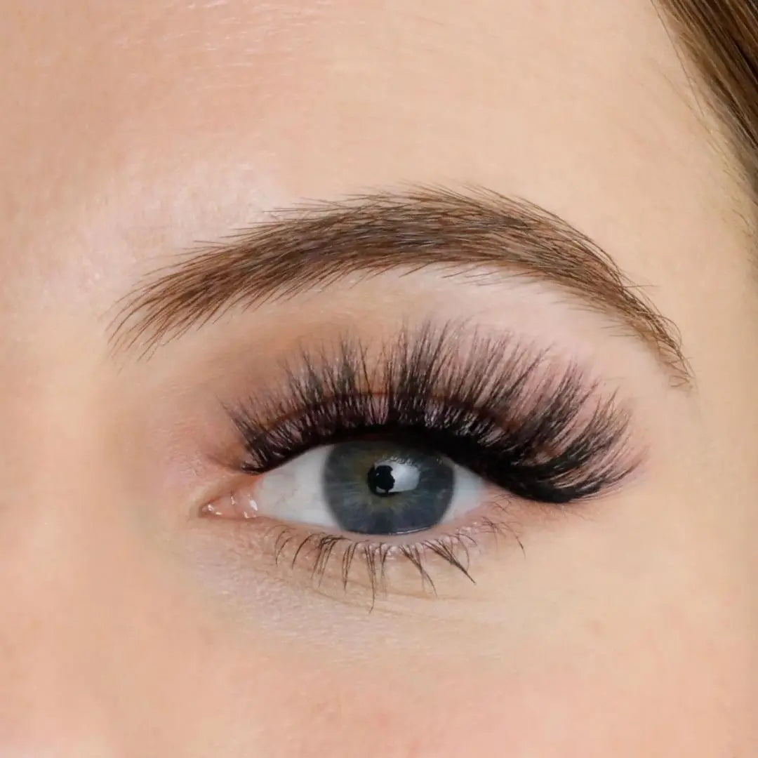 GRWM Strip Eyelashes