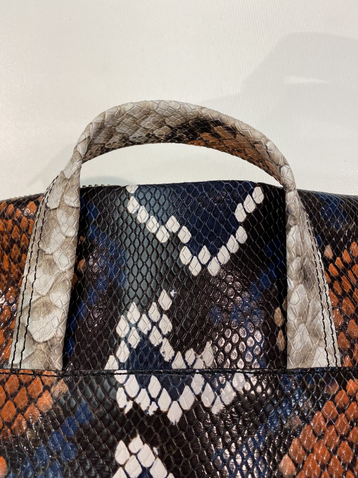 Shabbies Amsterdam Crossbody L Snake Multi Blue