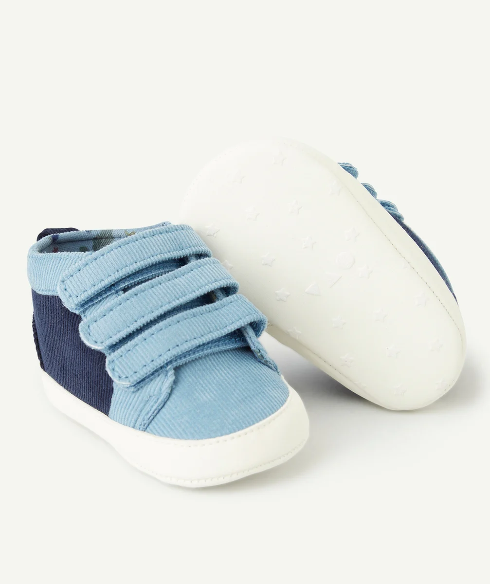 CHAUSSONS STYLE BASKETS À SCRATCHS BÉBÉ GARÇON EN VELOURS BLEU