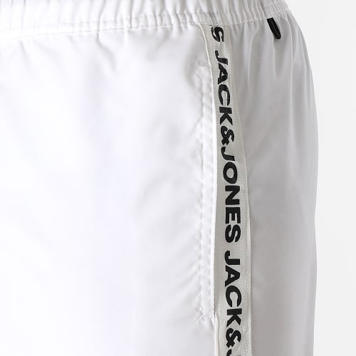 Short De Bain A Bandes Fiji Basic Blanc