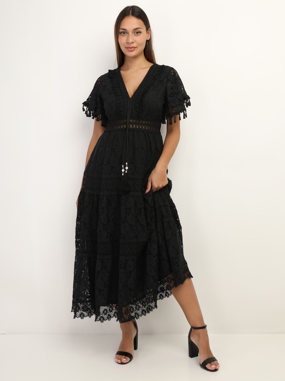 Robe longue en dentelle à pompons- Noir