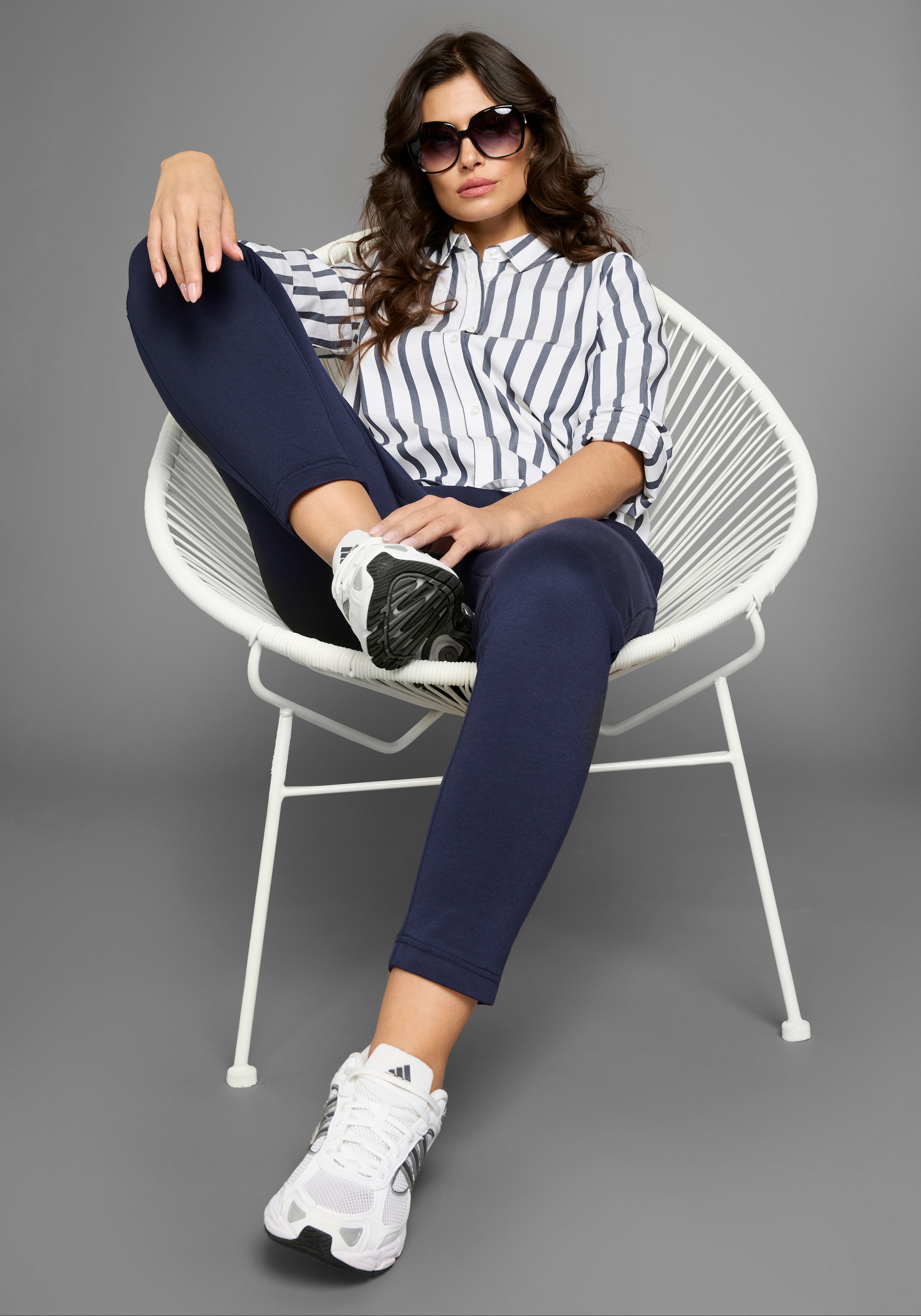 Laura Scott Hemdbluse , in verkürzter Form mit Bindeband