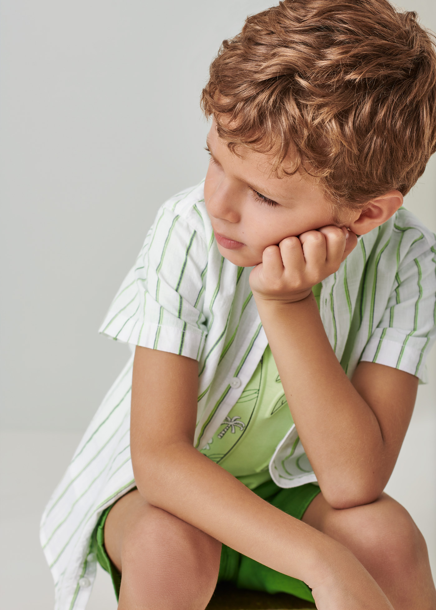 Camisa de algodão de manga curta com gola mandarim para meninos