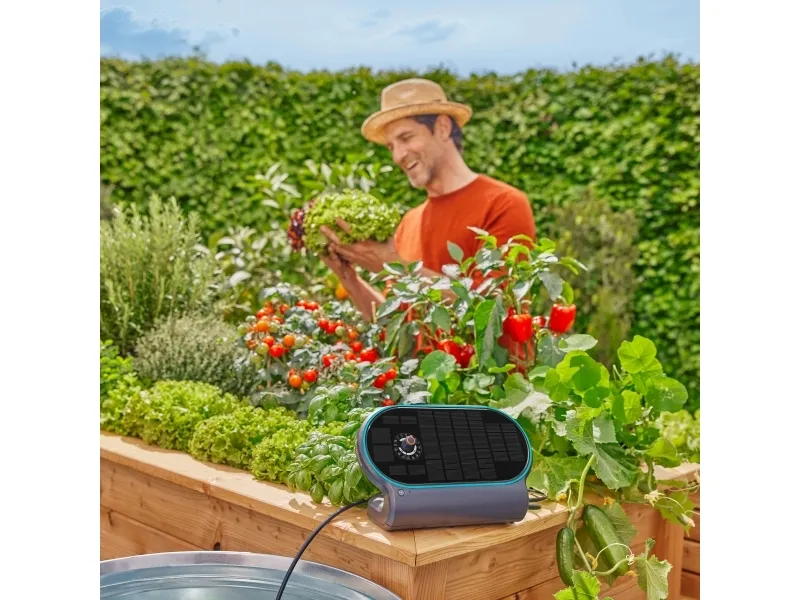 Gardena AquaBloom L solcelledrevet vandingssæt