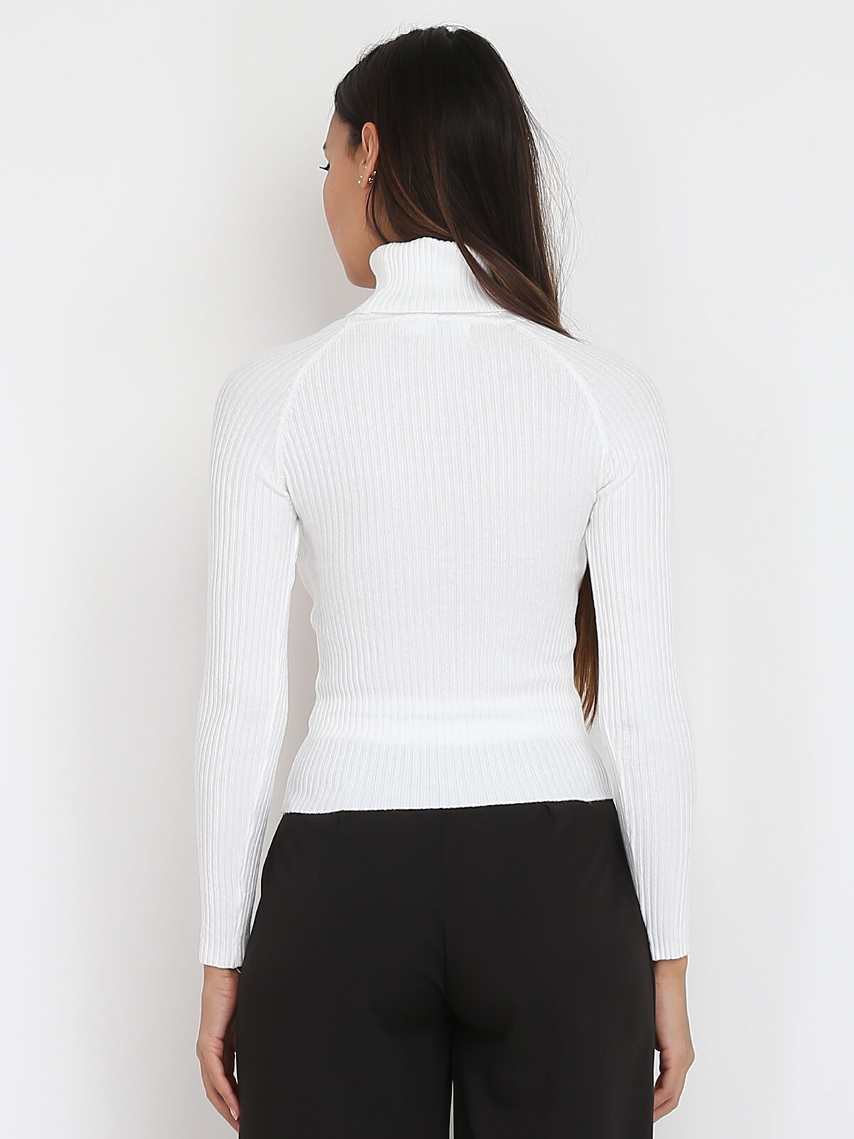 Pull en maille côtelée à col roulé- Blanc