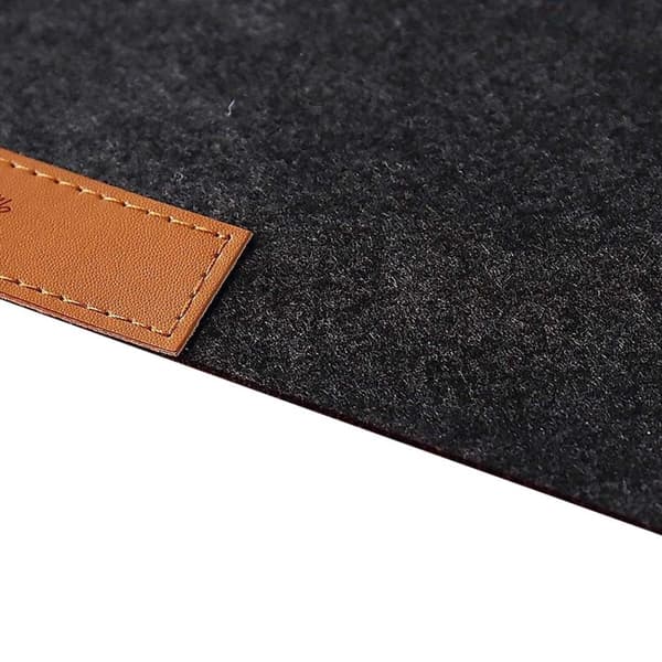 Skrivebordsmatte 80x30cm svart teppe - stor musematte