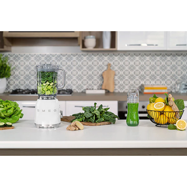 Blender 1,5 L 800 W BLF03WHEU blanc Smeg