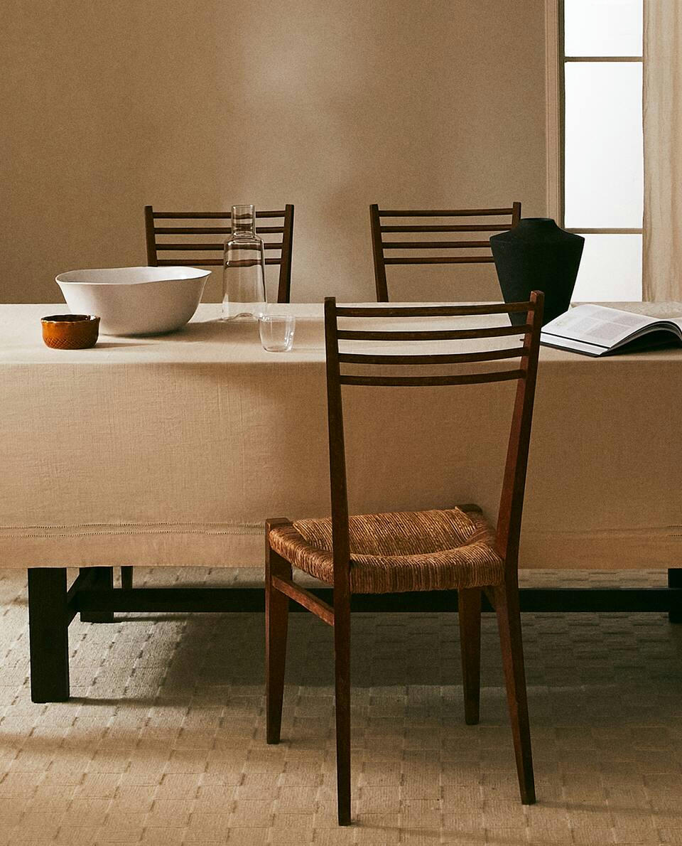 TOALHA DE MESA DE ALGODÃO COM BAINHA COSTURADA