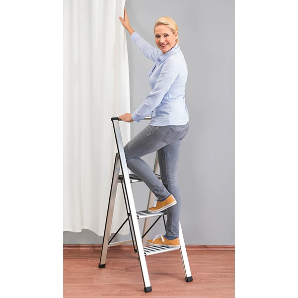 Escabeau pliable 3 marches anti-dérapantes Wenko by Maximex