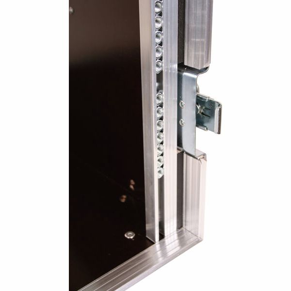 Thon Triple Door Live Rack 8HE 45