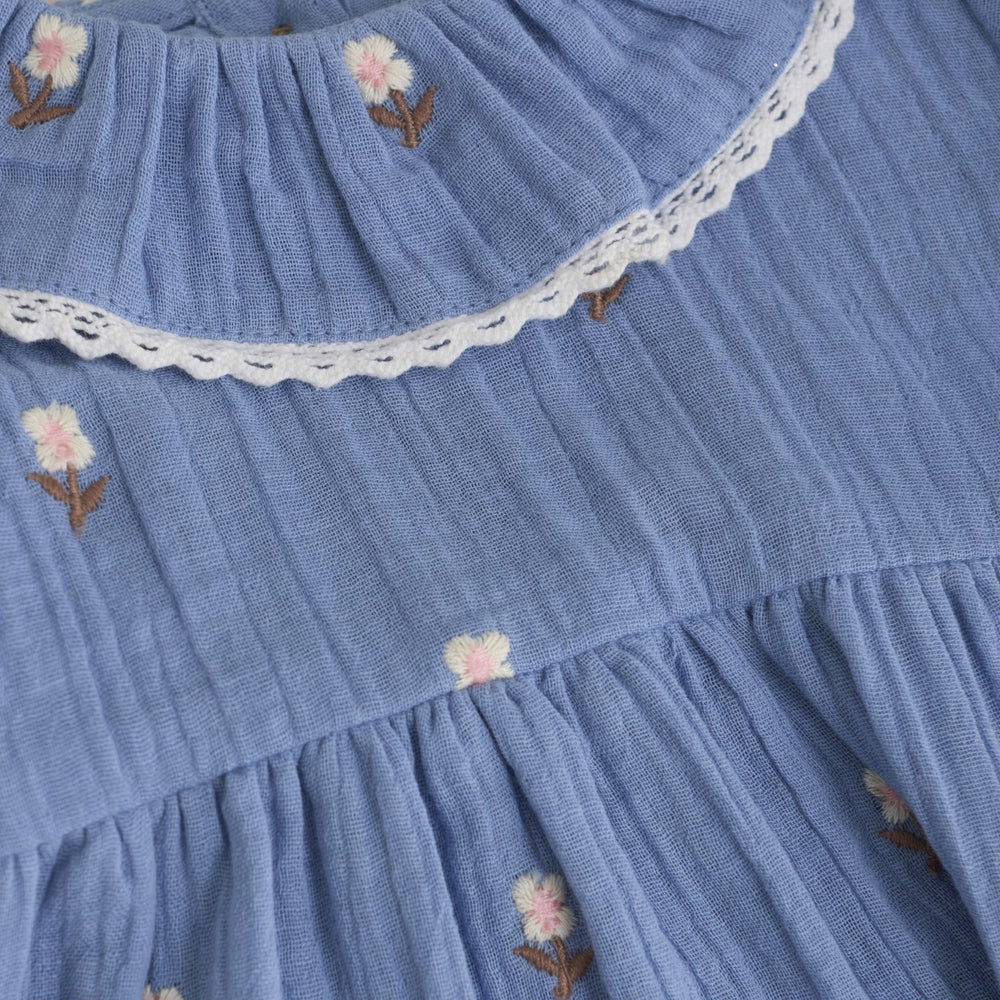 Køb En Fant Infinity Kjole Embroidery Muslin