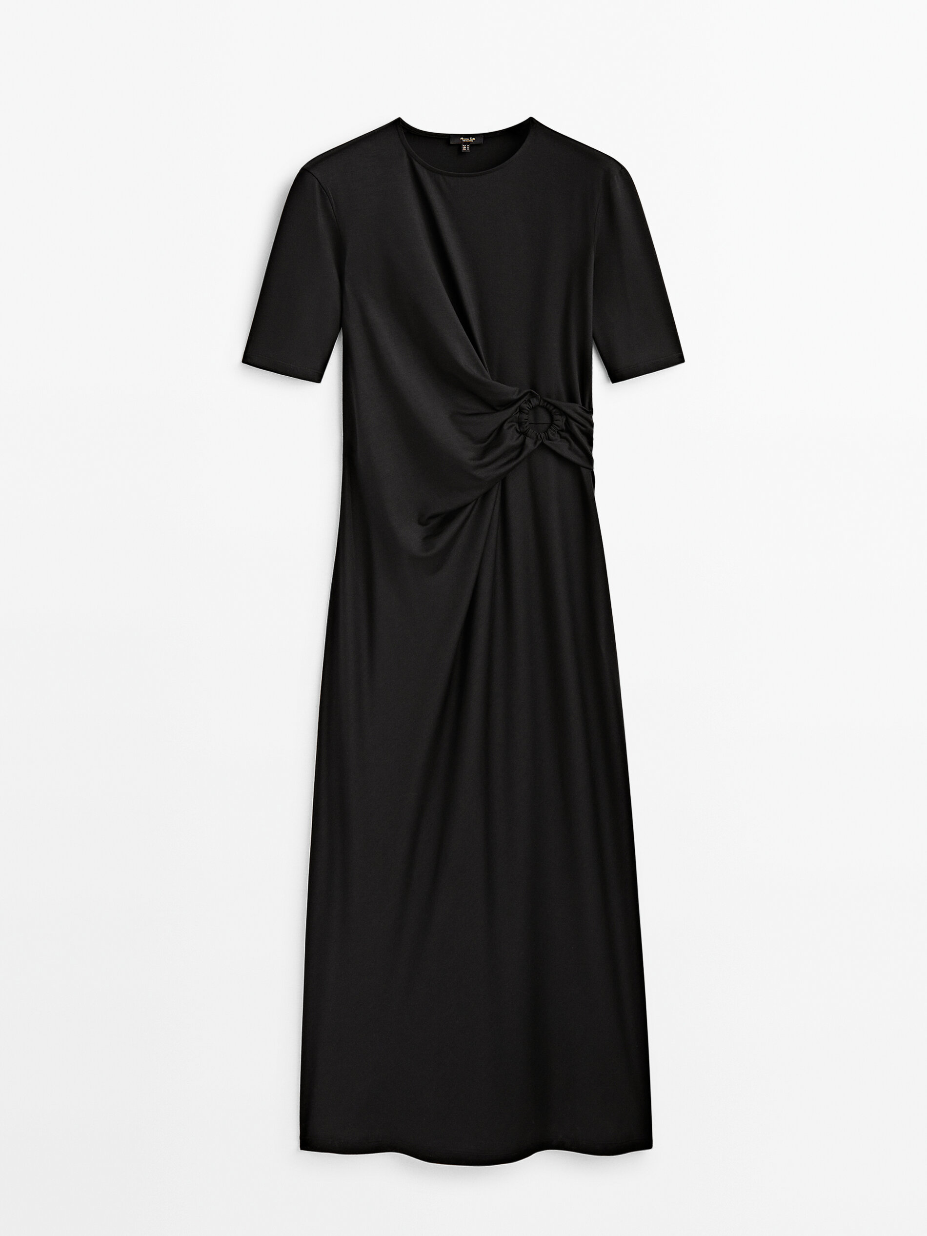 Detalhe de vestido preto em Argolla - PRETO