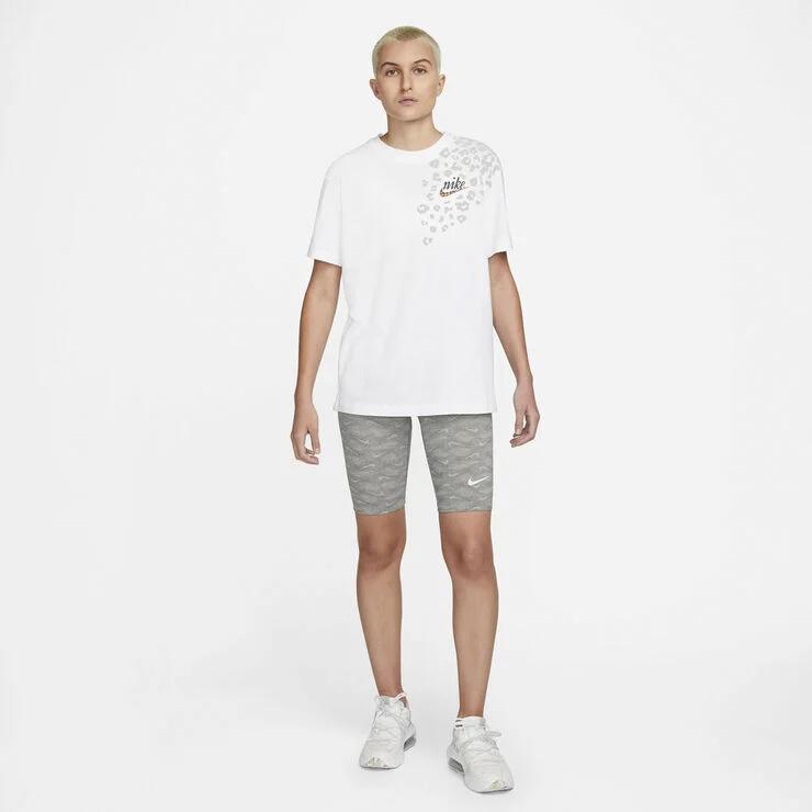 Nike Sportswear Boyfriend Fit T-shirt Hvid