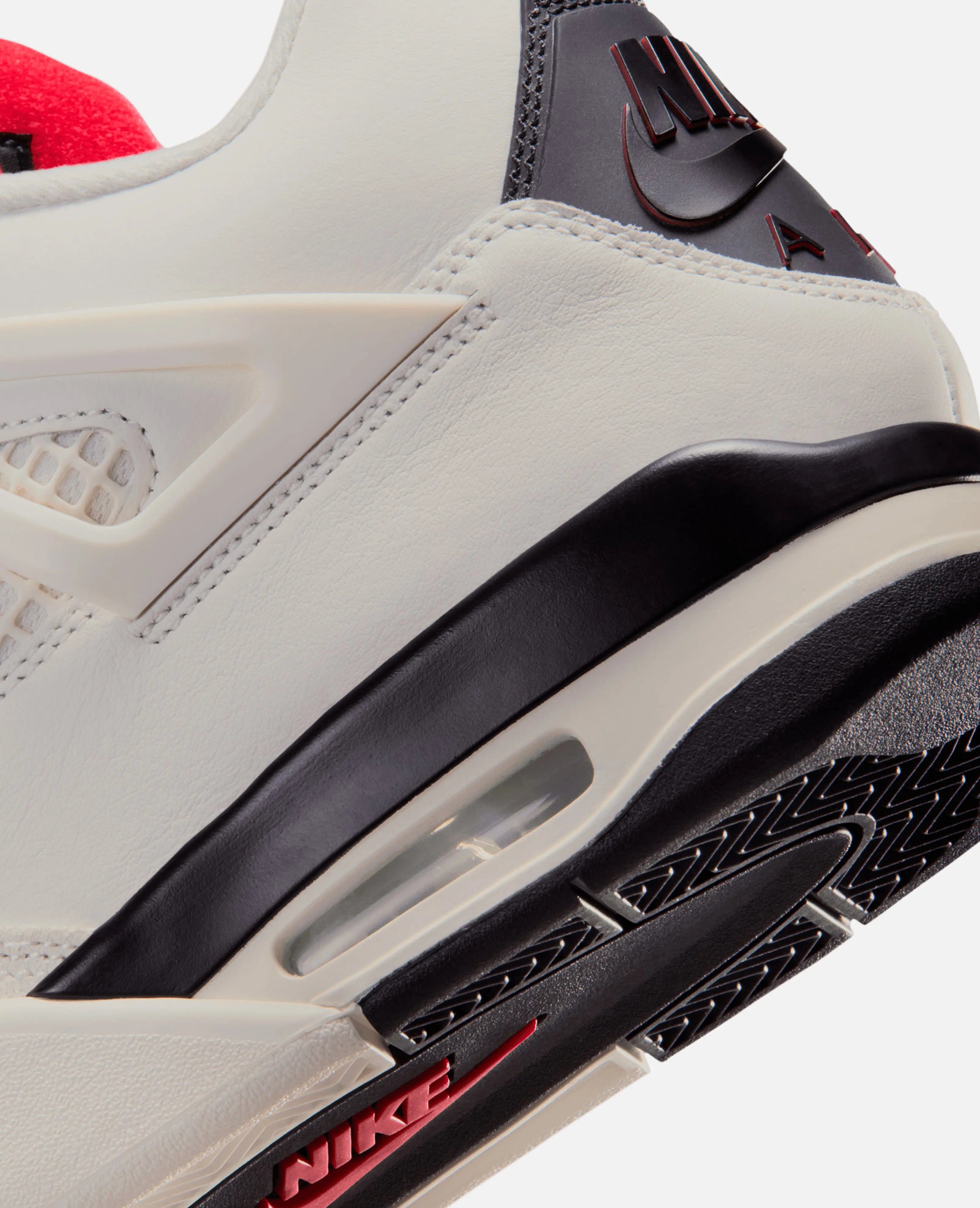 Air Jordan 4 ''Flight Club'' (SAIL/BLACK-UNIVERSITY RED)