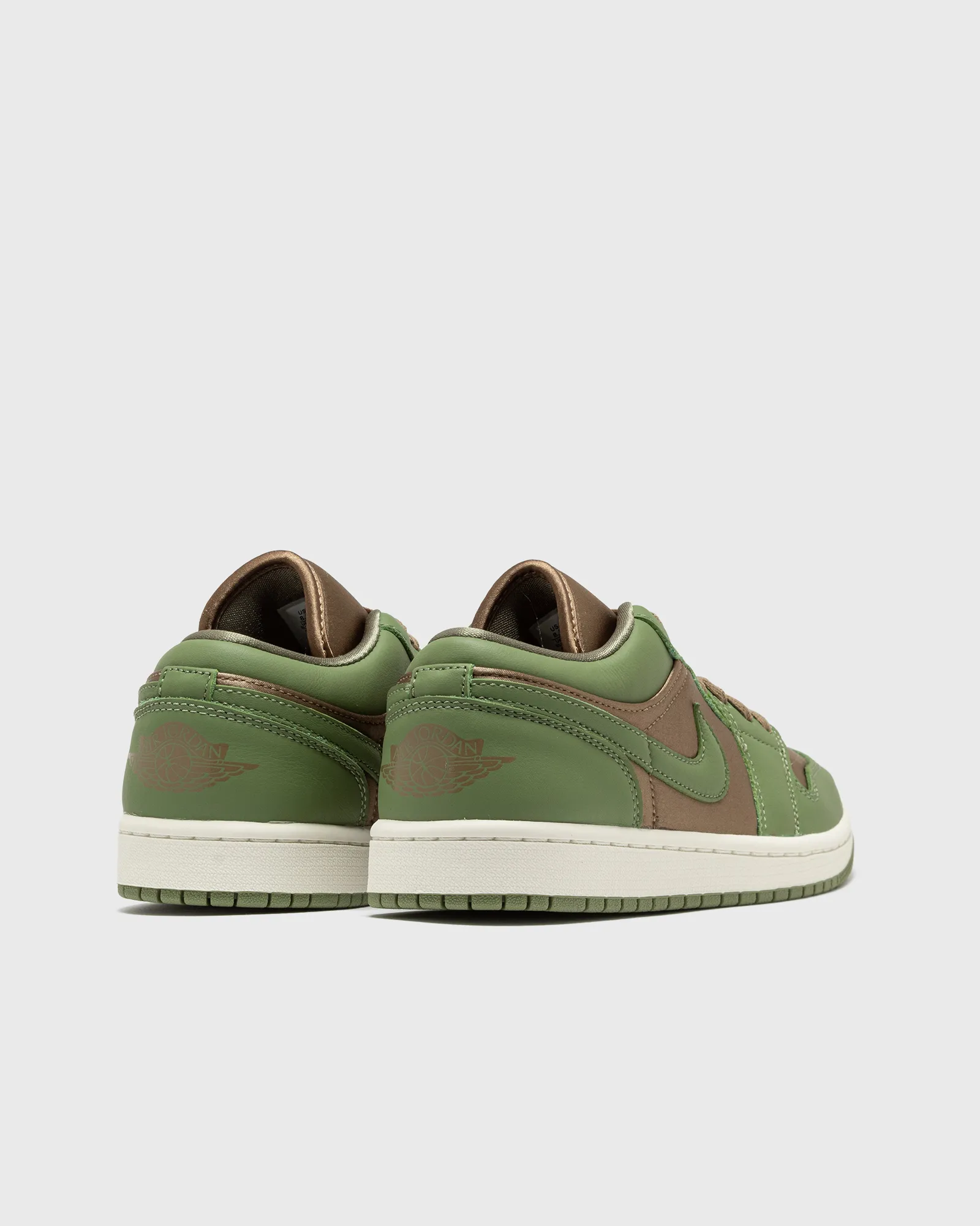 Jordan Air Jordan 1 Low SE Women's Shoes