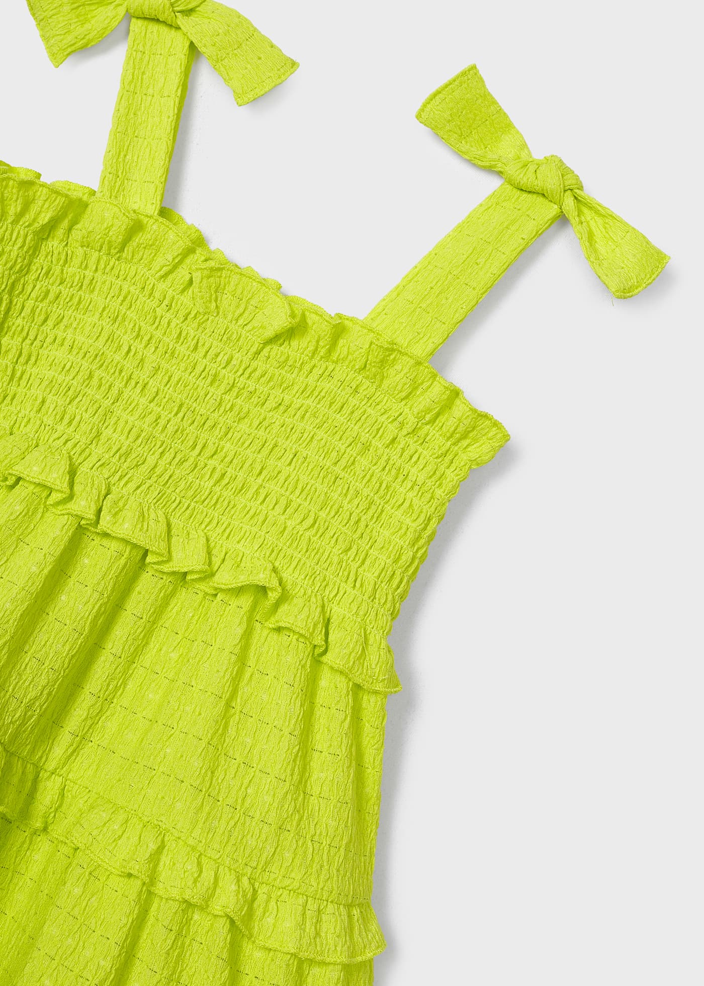 Vestido de alças com detalhes franzidos para meninas
