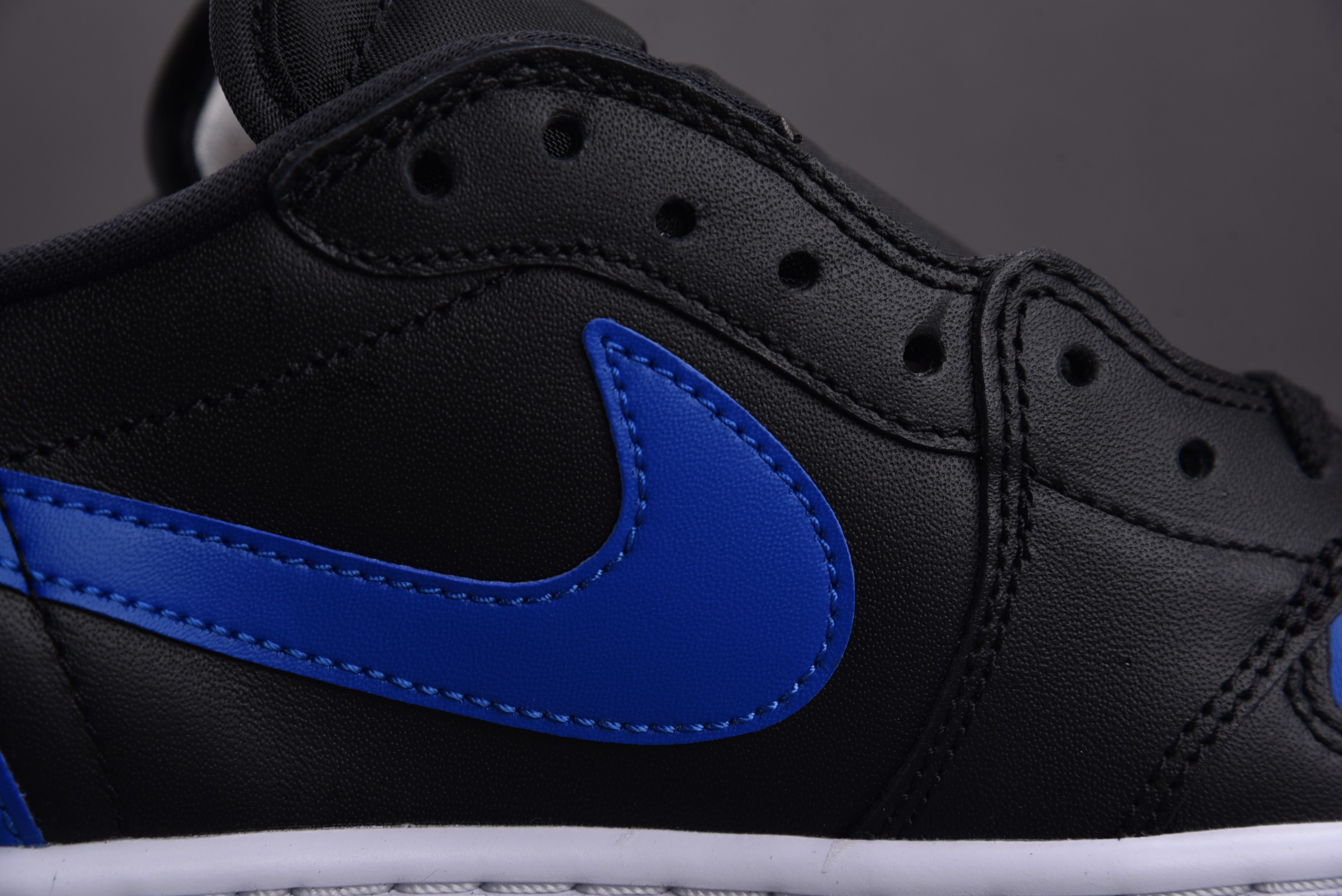 Jordan 1 Retro Low Royal (2015)