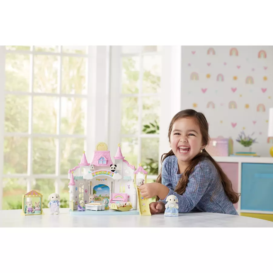 Sylvanian Families® Erlebniskindergarten “Sonnenschloss”