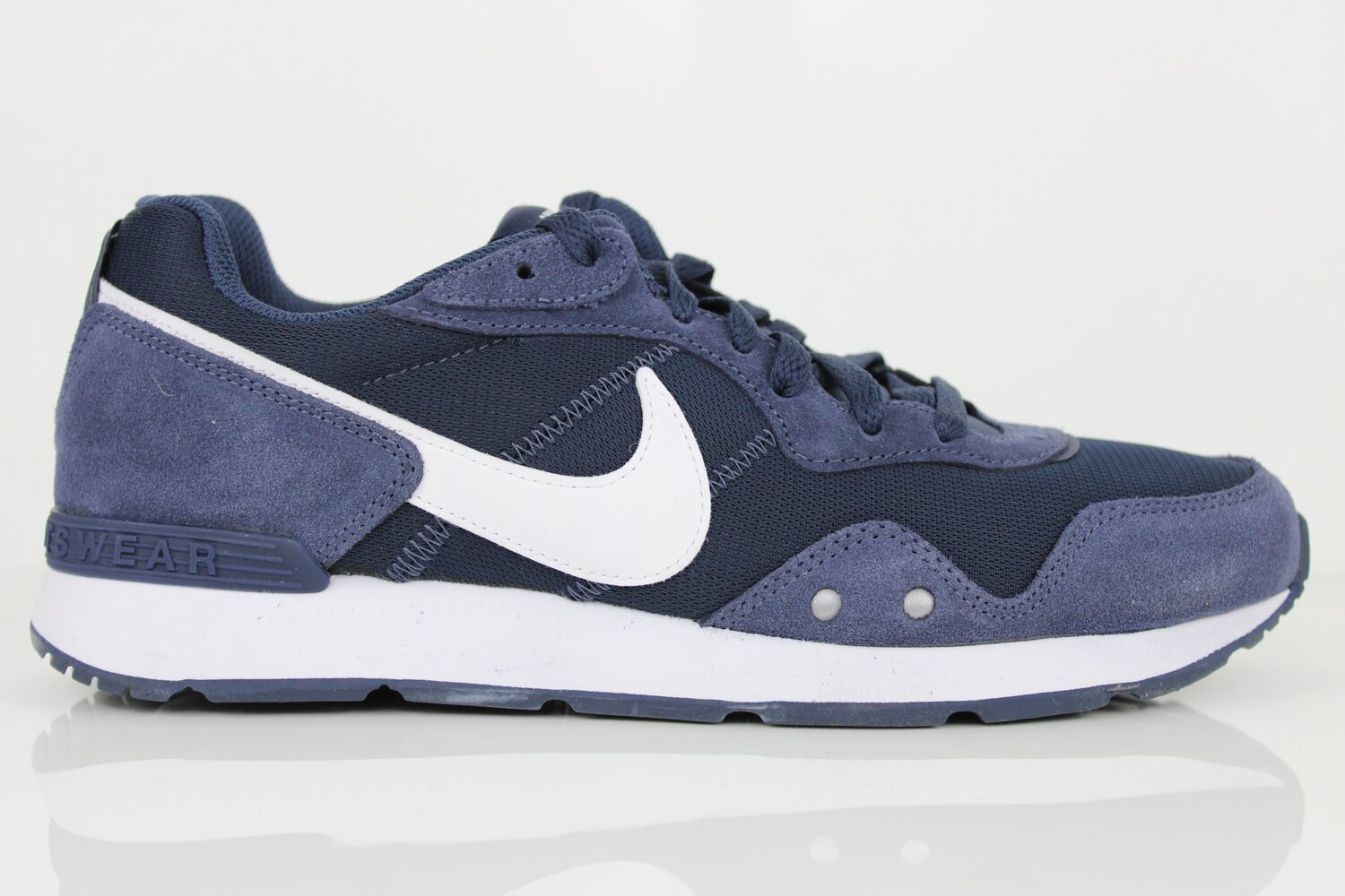 Nike Sneaker