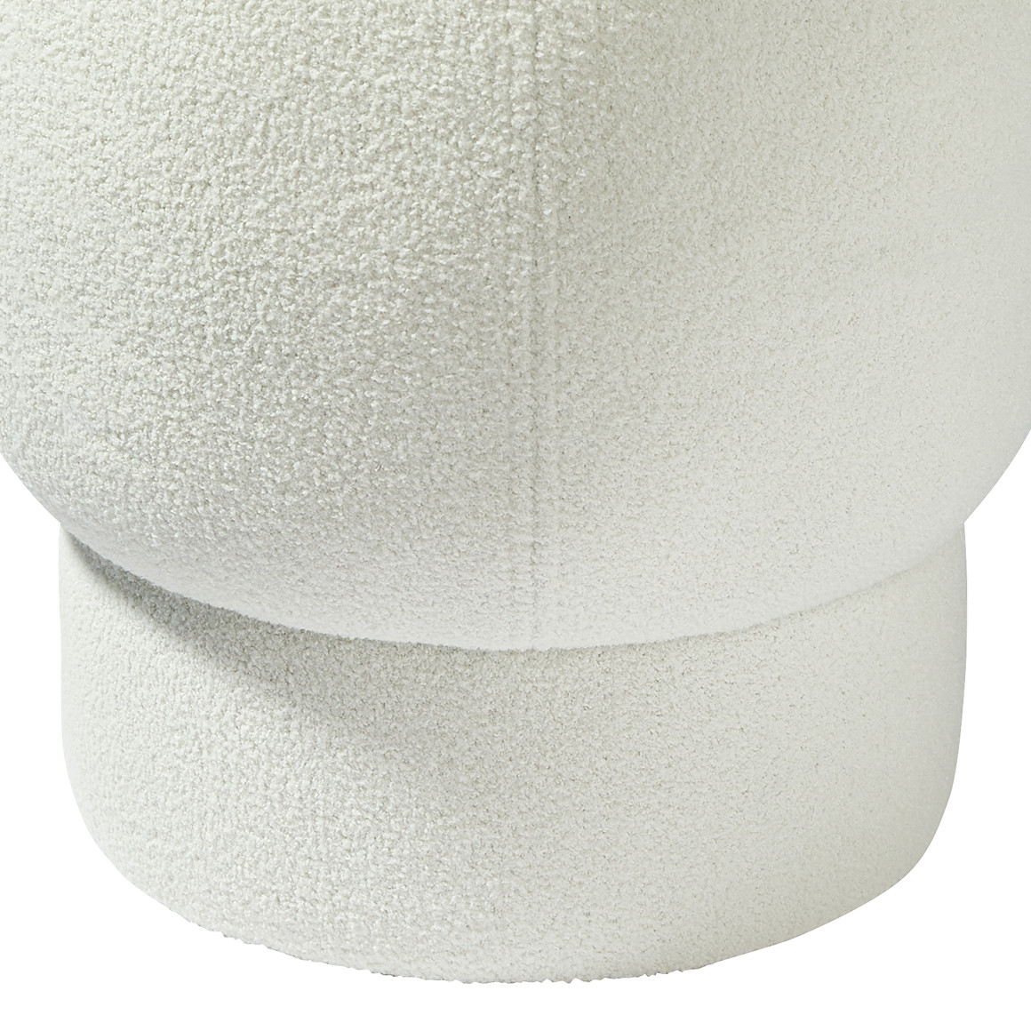 My Home Sitzpouf aus Bouclé-Fleece weiss