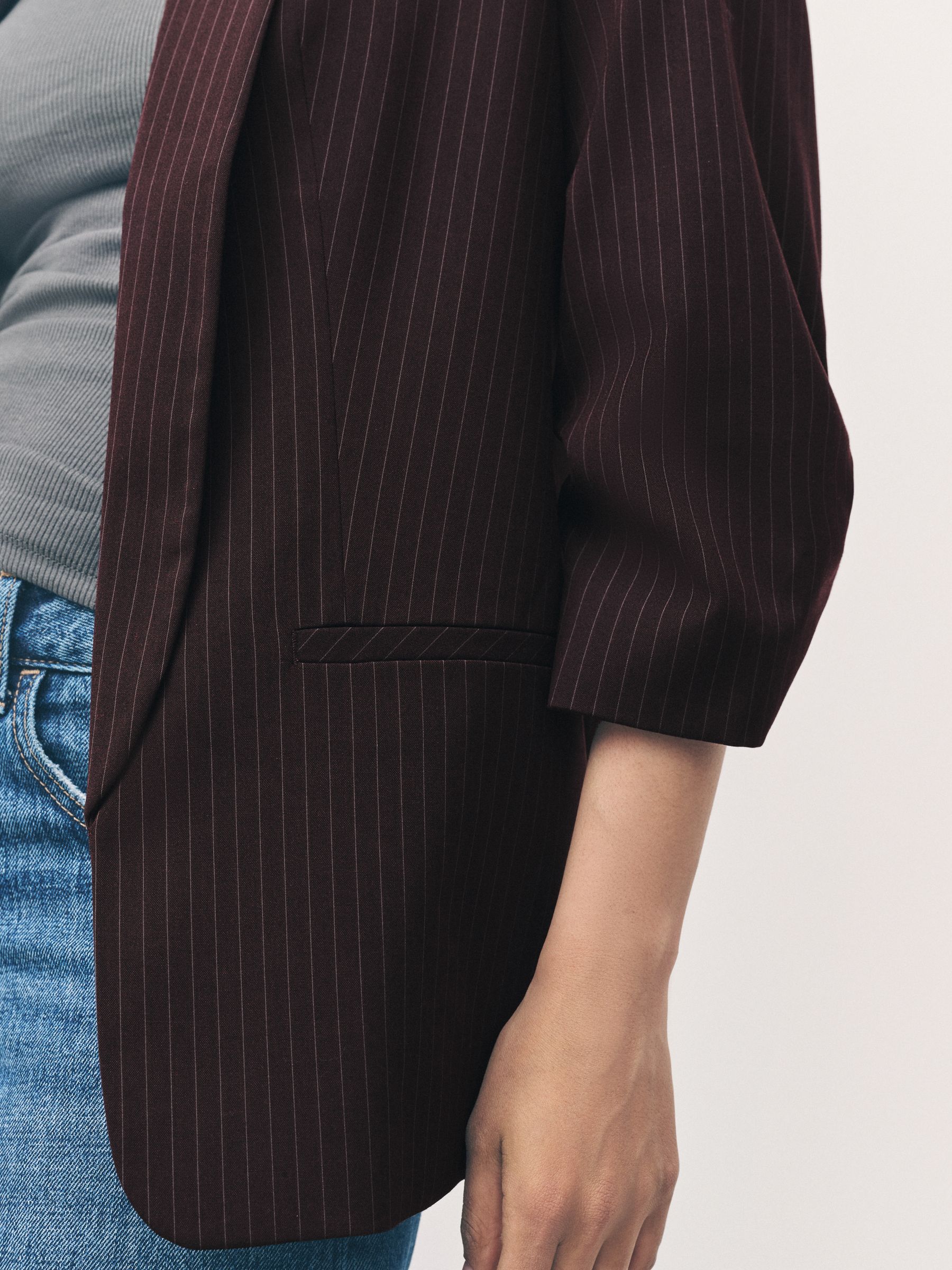 Burgundy Striped - Ruimvallend blazer met gerimpelde mouwen