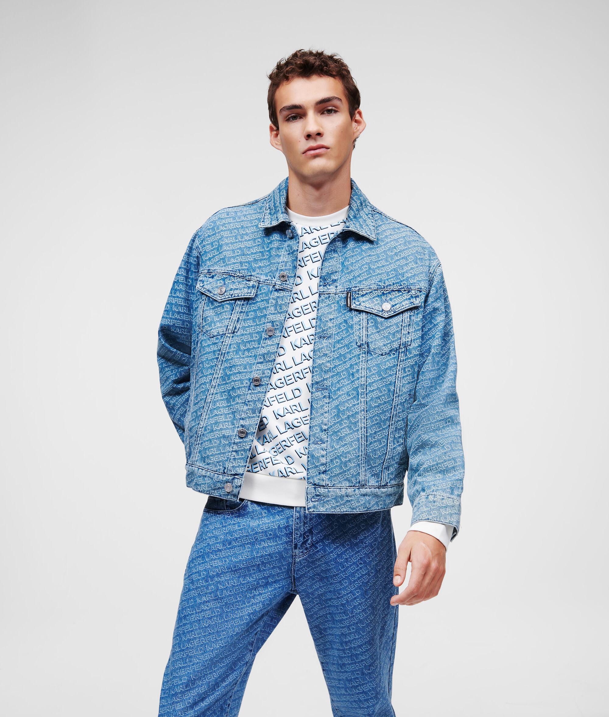 VESTE EN JEAN AVEC LOGO KARL EN DIAGONALE