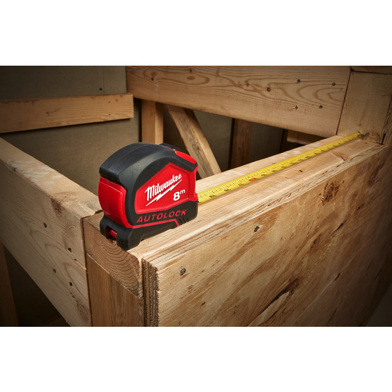 Milwaukee Autolock rolbandmaat 8m 25mm