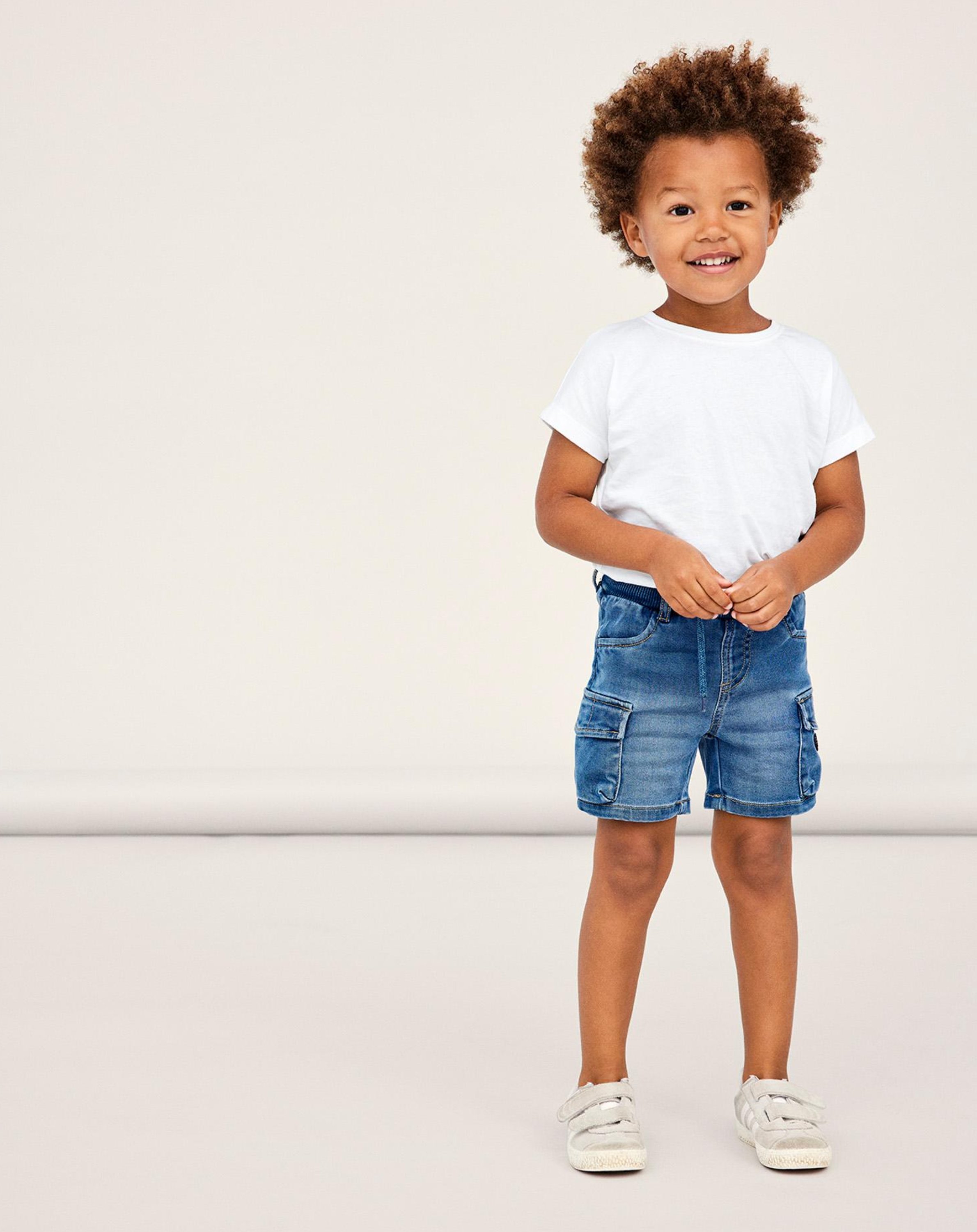 Shorts NMMRYAN DNMTOLIGHTS 2615 in medium blue denim