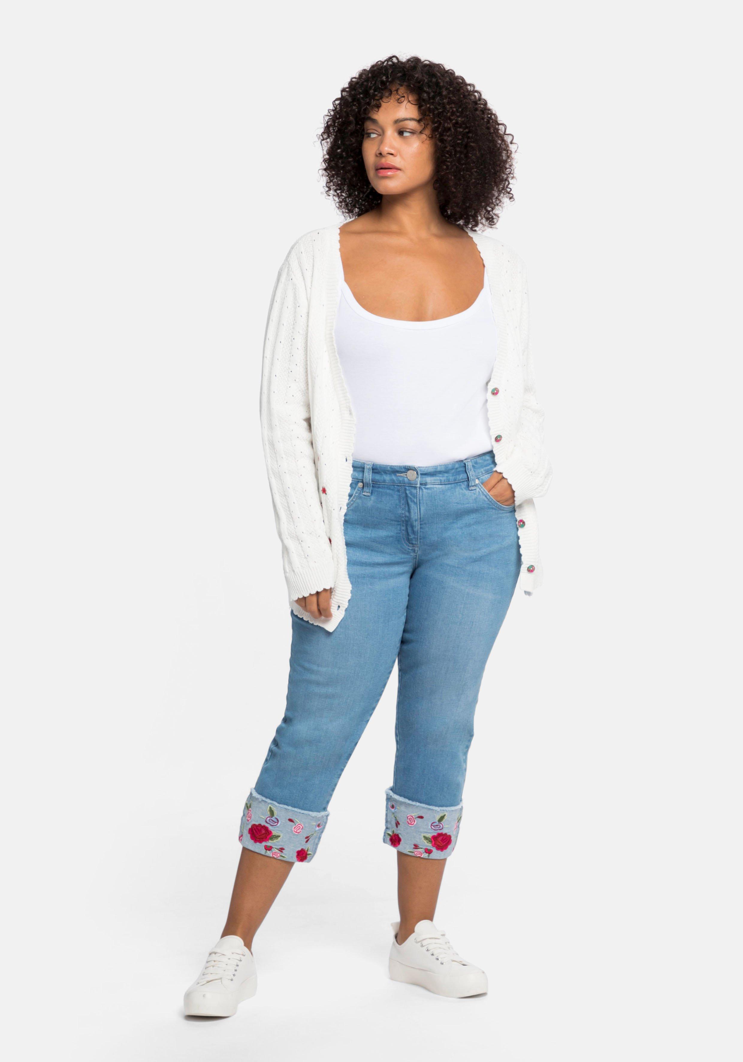 Schmale 7/8-Jeans mit besticktem Aufschlag