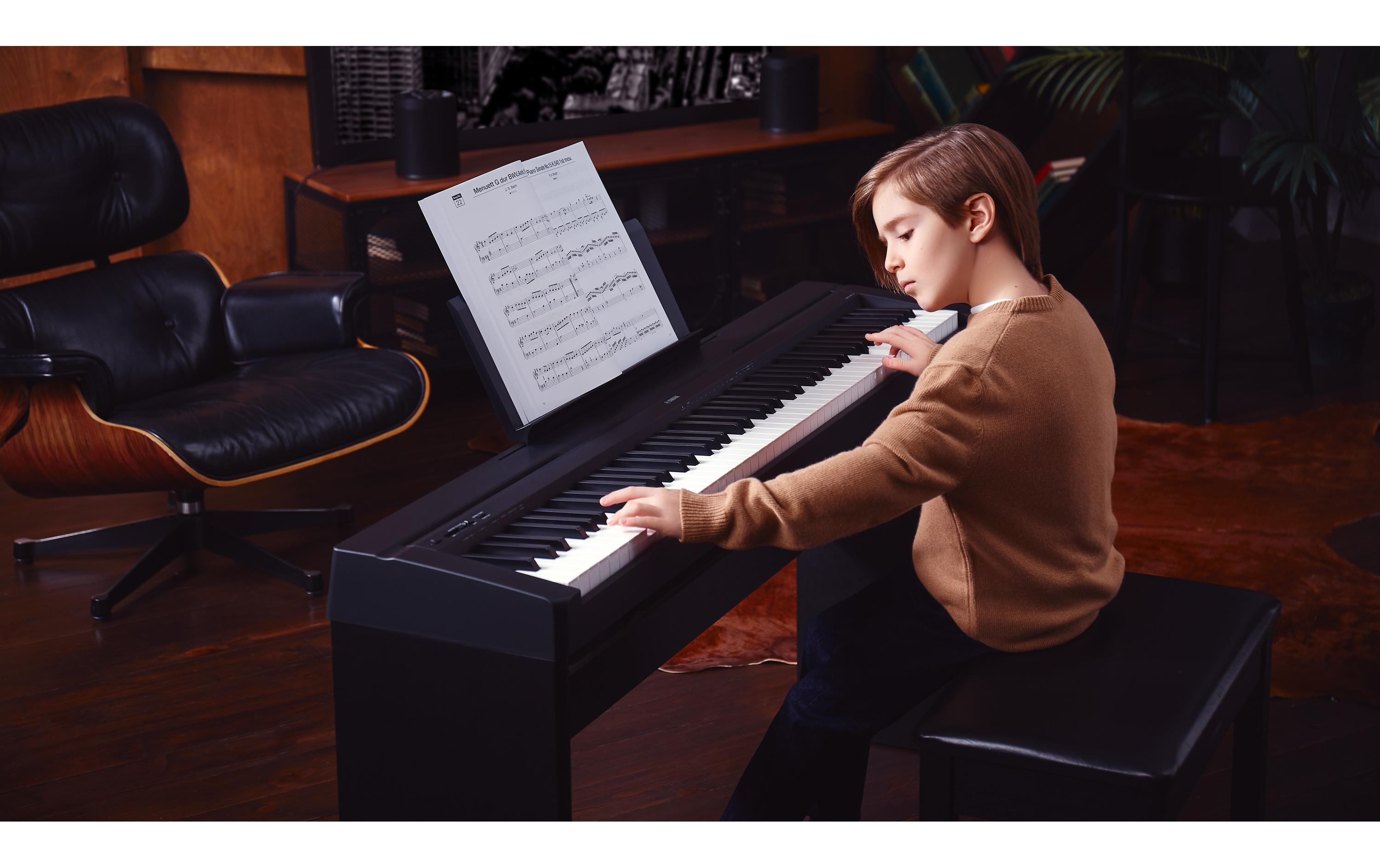 E-Piano P-45B Schwarz<br>Authentisches E-Piano mit natürlichem Spielgefühl