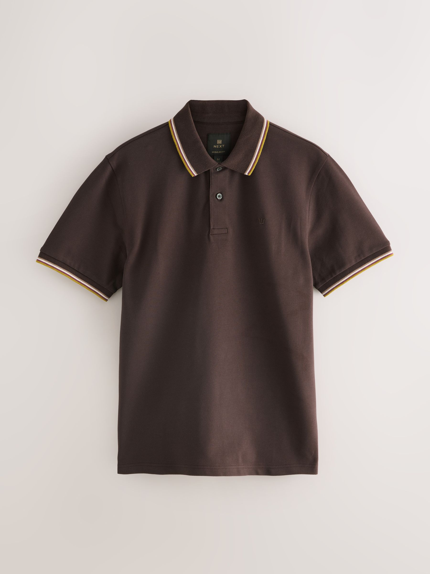 Bruin - Regular fit poloshirt met korte mouwen en contrasterende randen