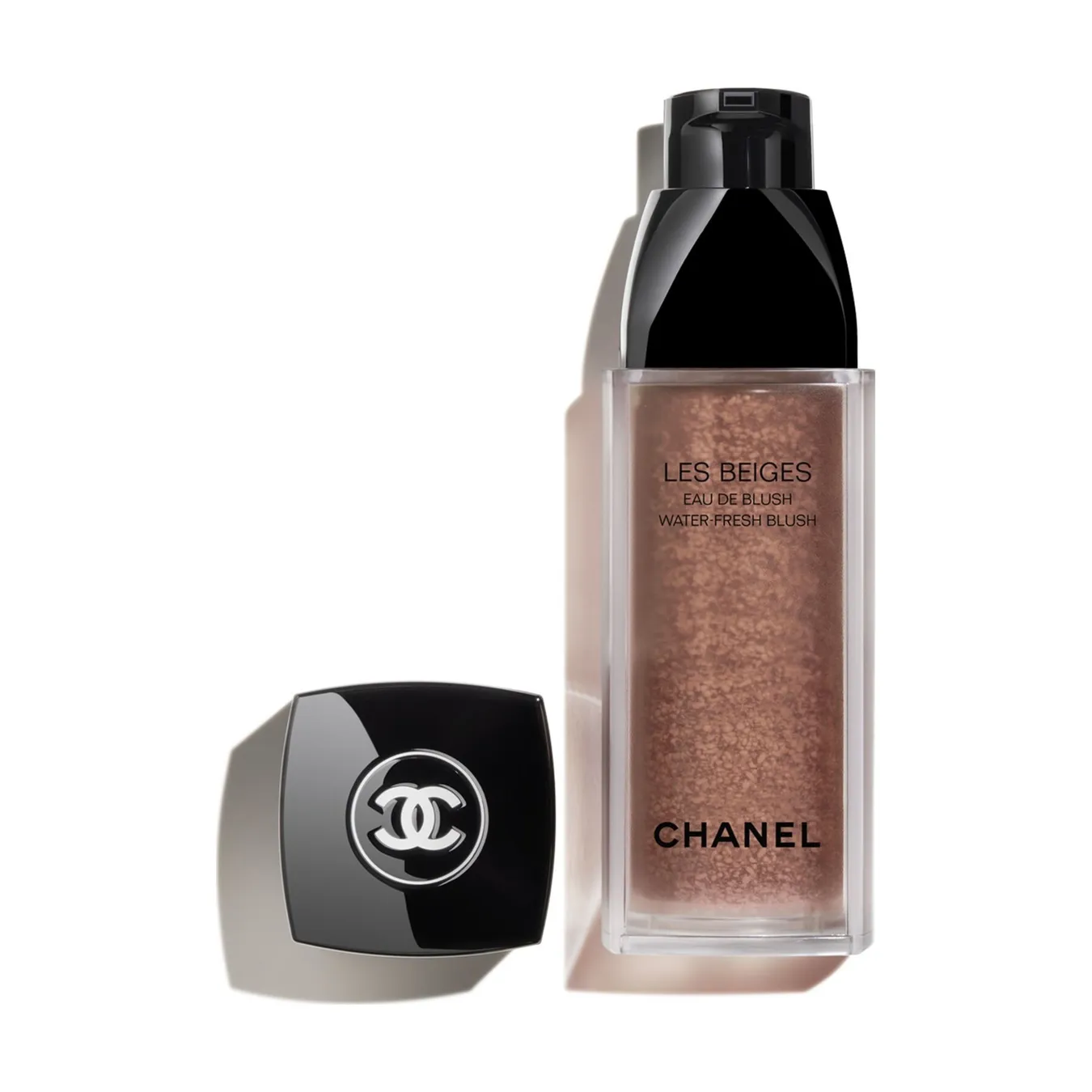 CHANEL LES BEIGES EAU DE BLUSH Eau de blush fraiche et hydratante aux microbulles de pigments. BelleLight Pink