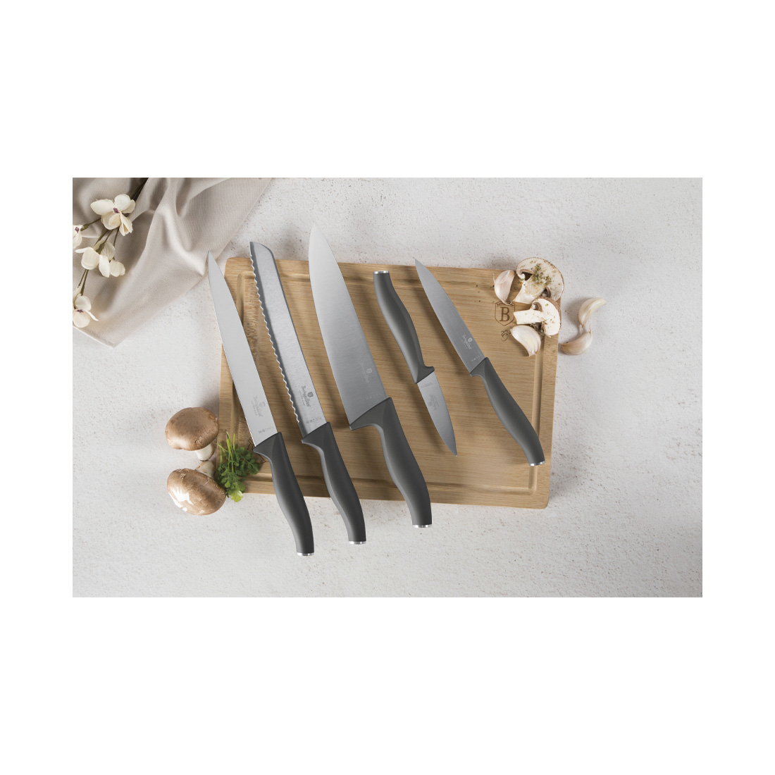 Berlinger Haus 6-teiliges Messer-Set mit Bambus Schneidebrett Matt Anthrazite Collection