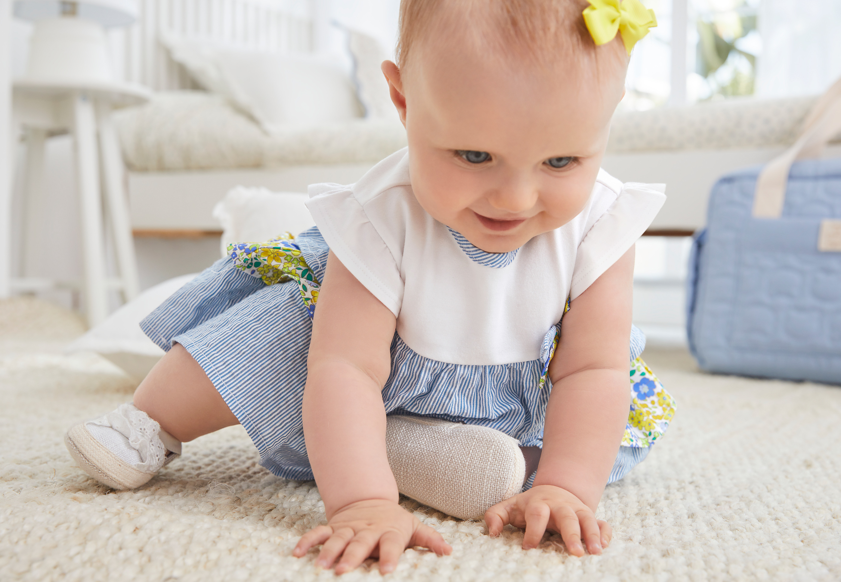 Vestido Better Cotton para recém-nascido com estampa de dente-de-leão e capa para fralda.