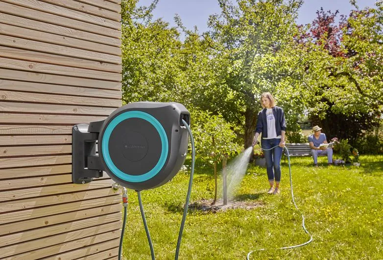 Gardena VÆGSLANGEBOKS ROLL-UP L TURKIS 30 MTR