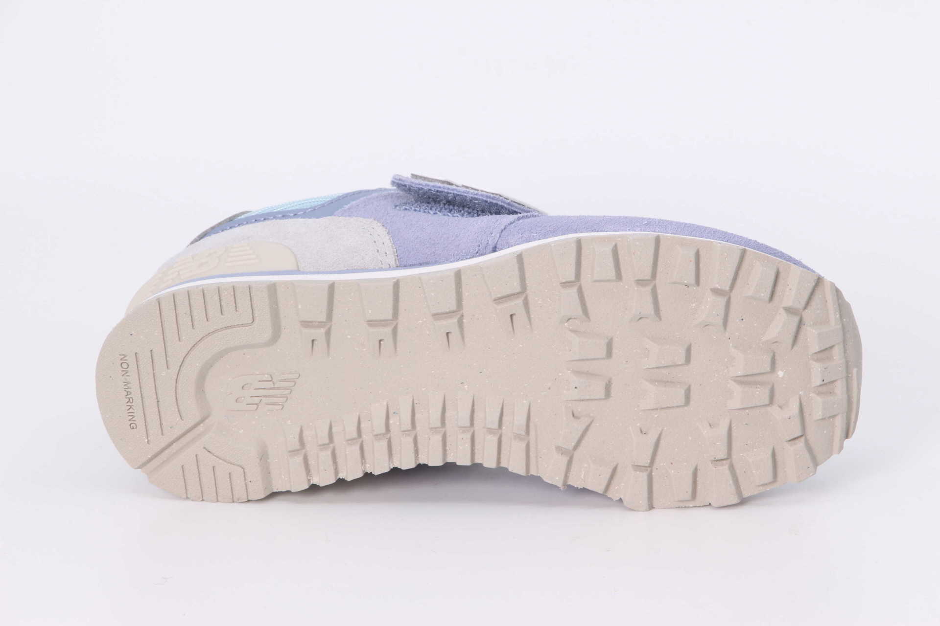 New Balance Sneaker dusk shower