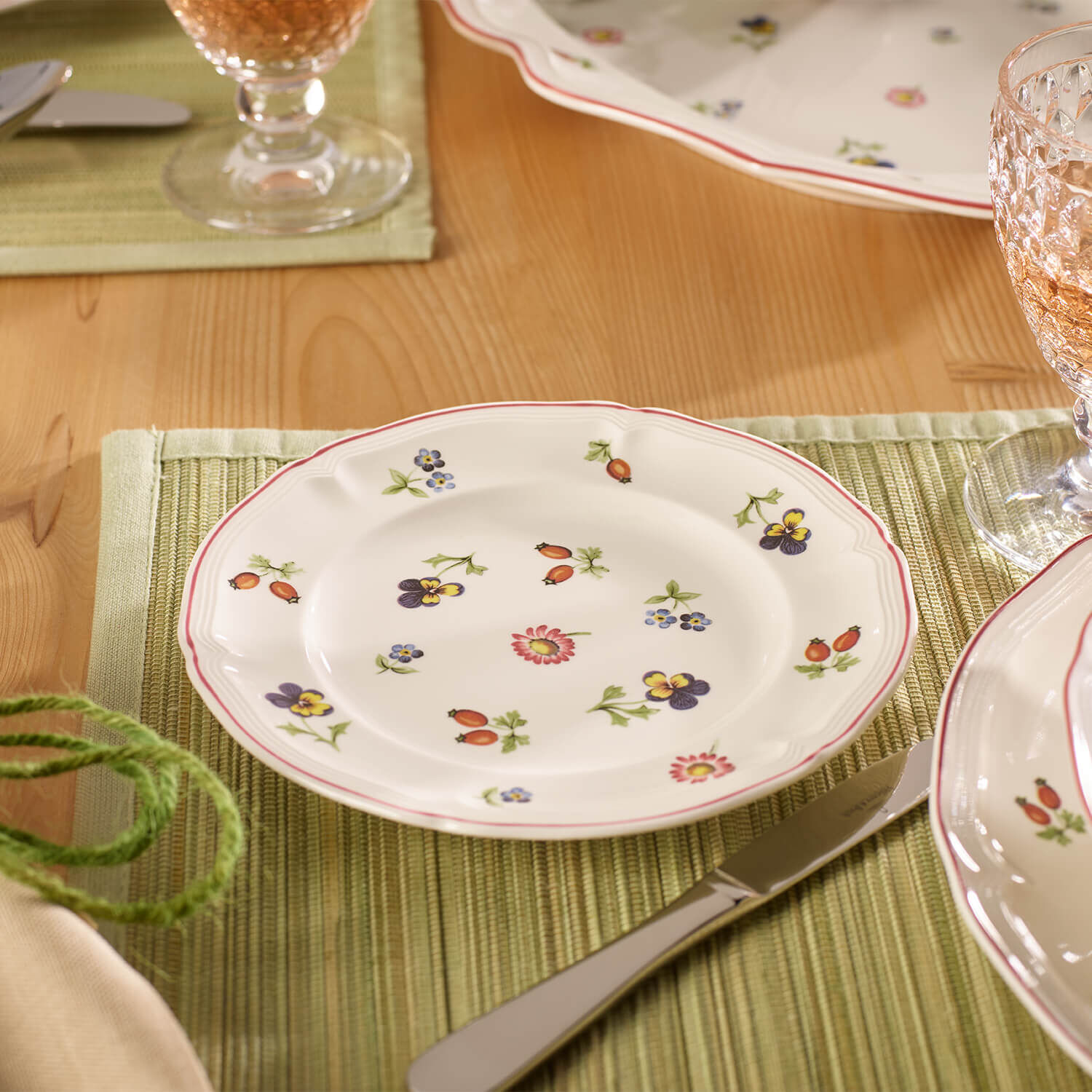 Petite Fleur Bread plate White, 6.9'', Premium Porcelain