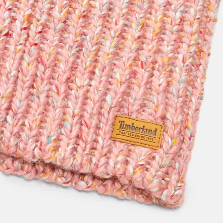 Cachecol grosso com detalhes em rosa