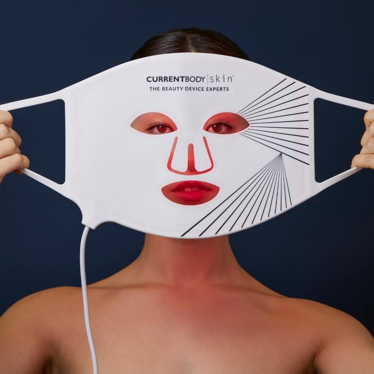 CurrentBody Skin LED Light Face Mask toningsenhet CBD8235 (hvit)