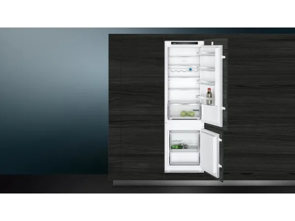 Siemens iQ300 KI87VVSE0 - Køleskab/fryser - bund-fryser - til indbygning - niche - bredde: 56 cm - dybde: 55 cm - højde: 177.5 cm - 270 liter - Klasse E - Glidehængsel