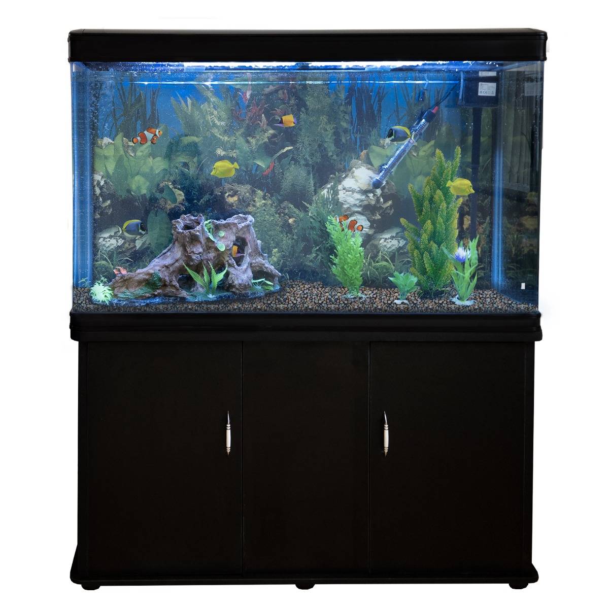 Aquário de 300 litros com móvel preto, acessórios e cascalho natural.